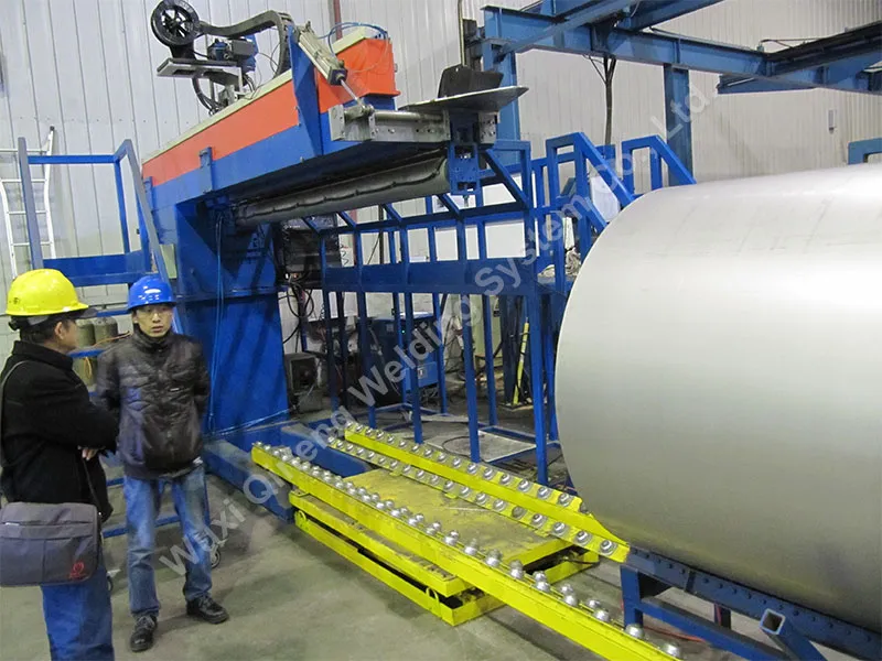 Macchina automatica per saldatura TIG a cilindro liquido criogenico